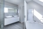 come scegliere lo specchio per il bagno