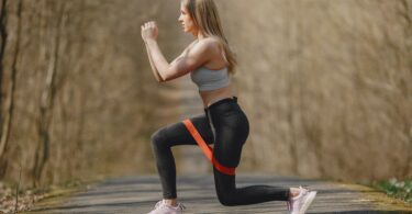 Esercizi con elastici