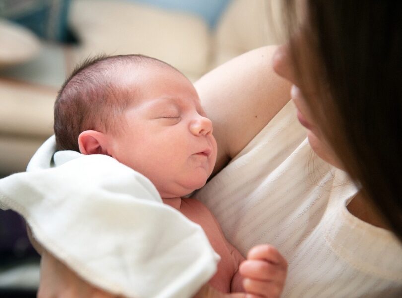 quanto dorme un neonato